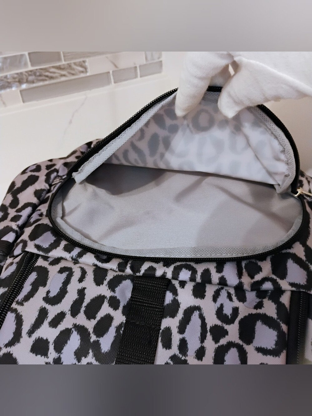 NWT Eastsport Laptop Backpack - Purple, Black, Gray Leopard Print - Picture 12 of 15